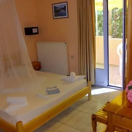 Pansion Filoxenia & Appart hôtel Tsoukaládhes
