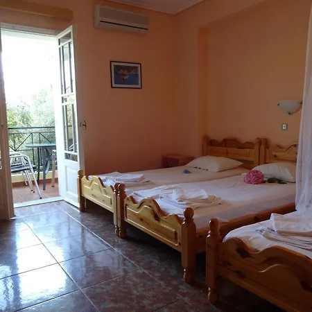 Pansion Filoxenia & Apartmanhotel 4*