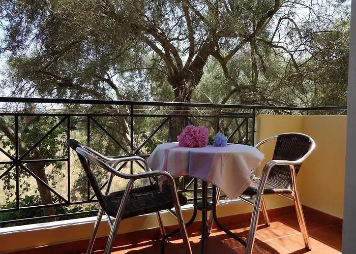 Апарт-отель Pansion Filoxenia & 4*